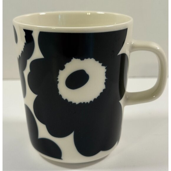 Marimekko Oiva Unikko Mug Cup Black White Stoneware Floral